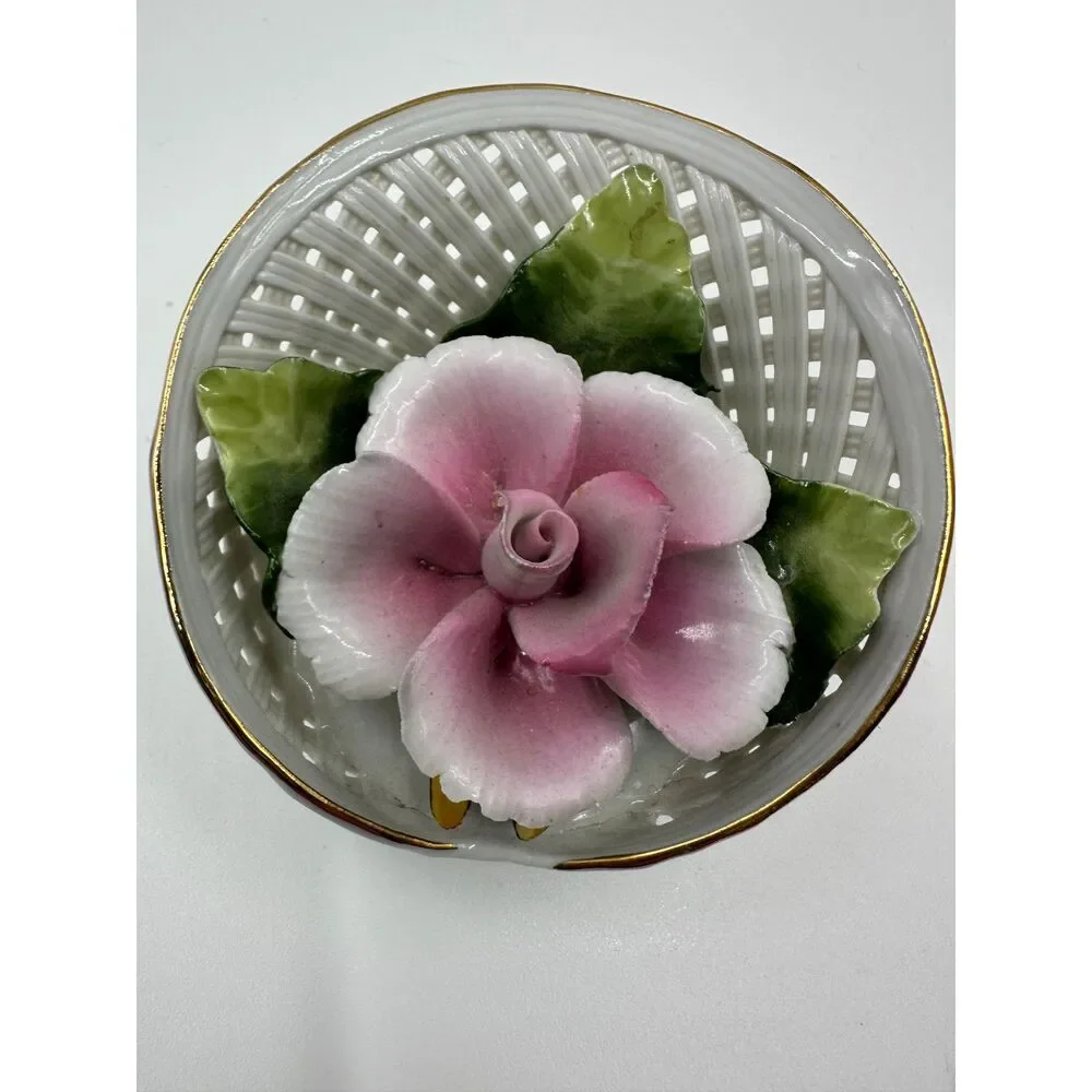 SUMI porcelain home